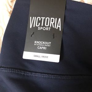 Victoria Sport Knockout Capri -small